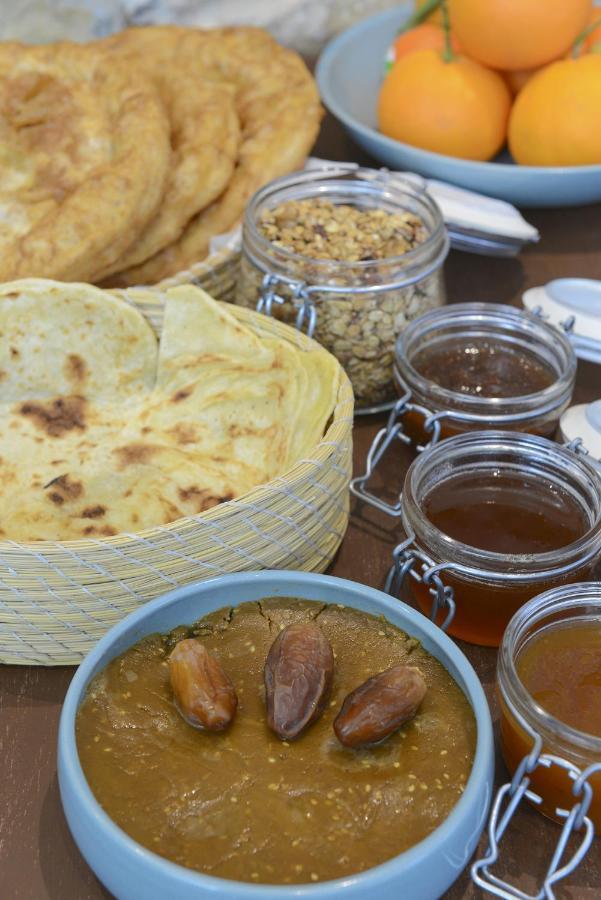 Dar El Kif - La Marsa Bed & Breakfast Bagian luar foto